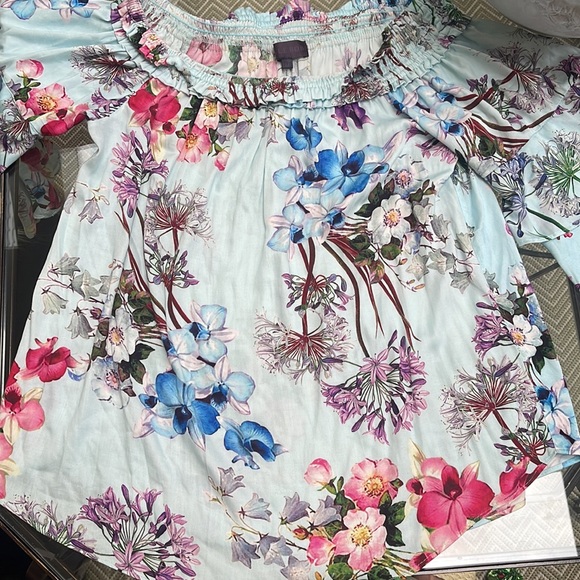 Hale Bob M ⭐️ Like New! Off the Shoulder Floral Top - Picture 10 of 10